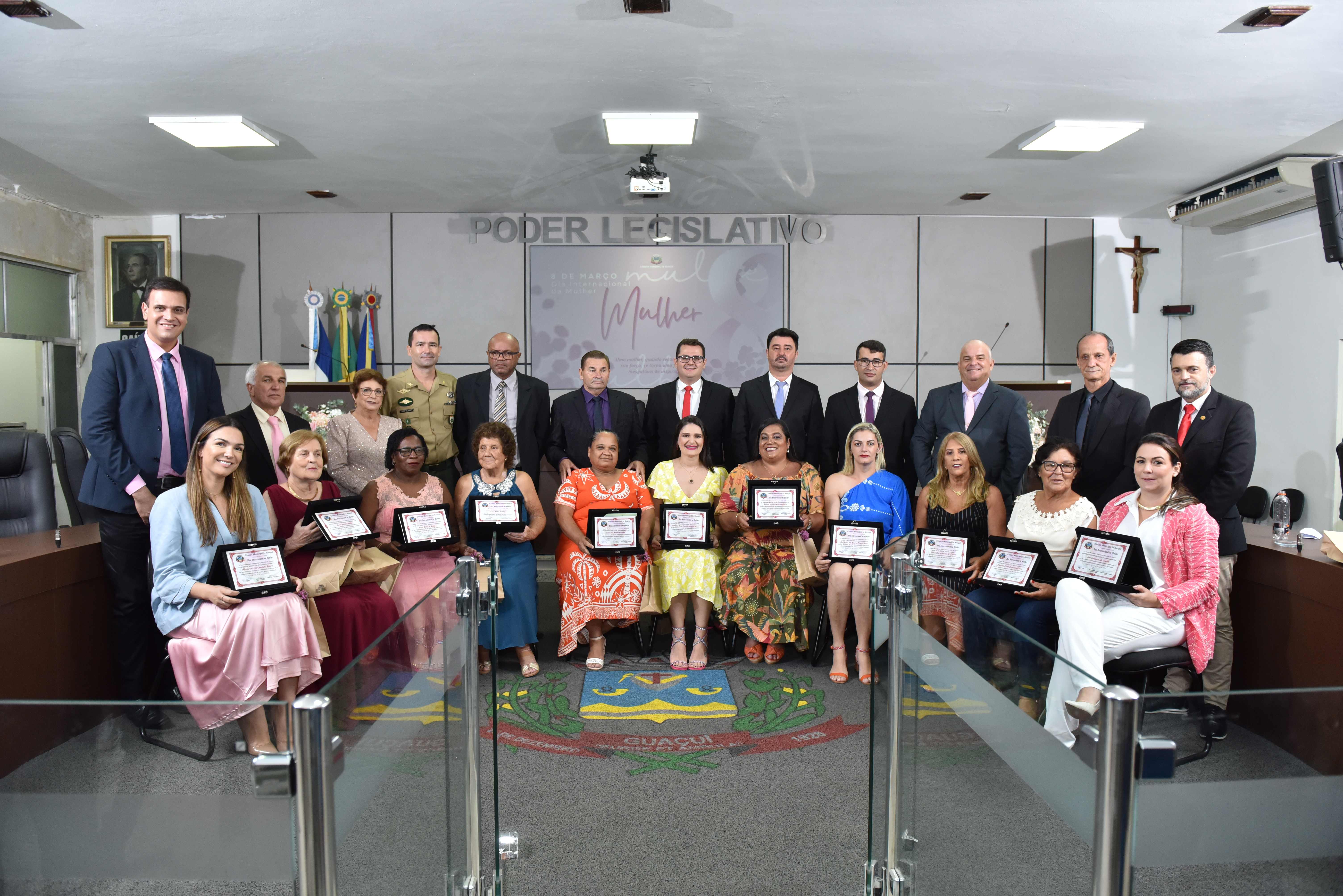 CÂMARA REALIZA REUNIÃO SOLENE EM HOMENAGEM AO 